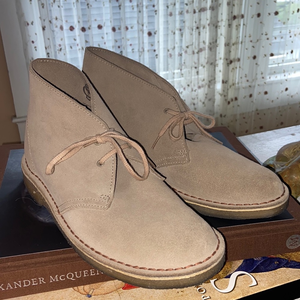 Clarks Dessert Boot, barely worn